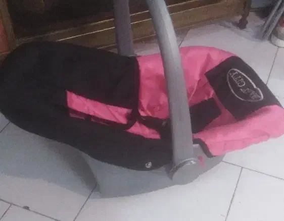 کریر|کالسکه و لوازم جانبی|کرج, ساماندهی|دیوار