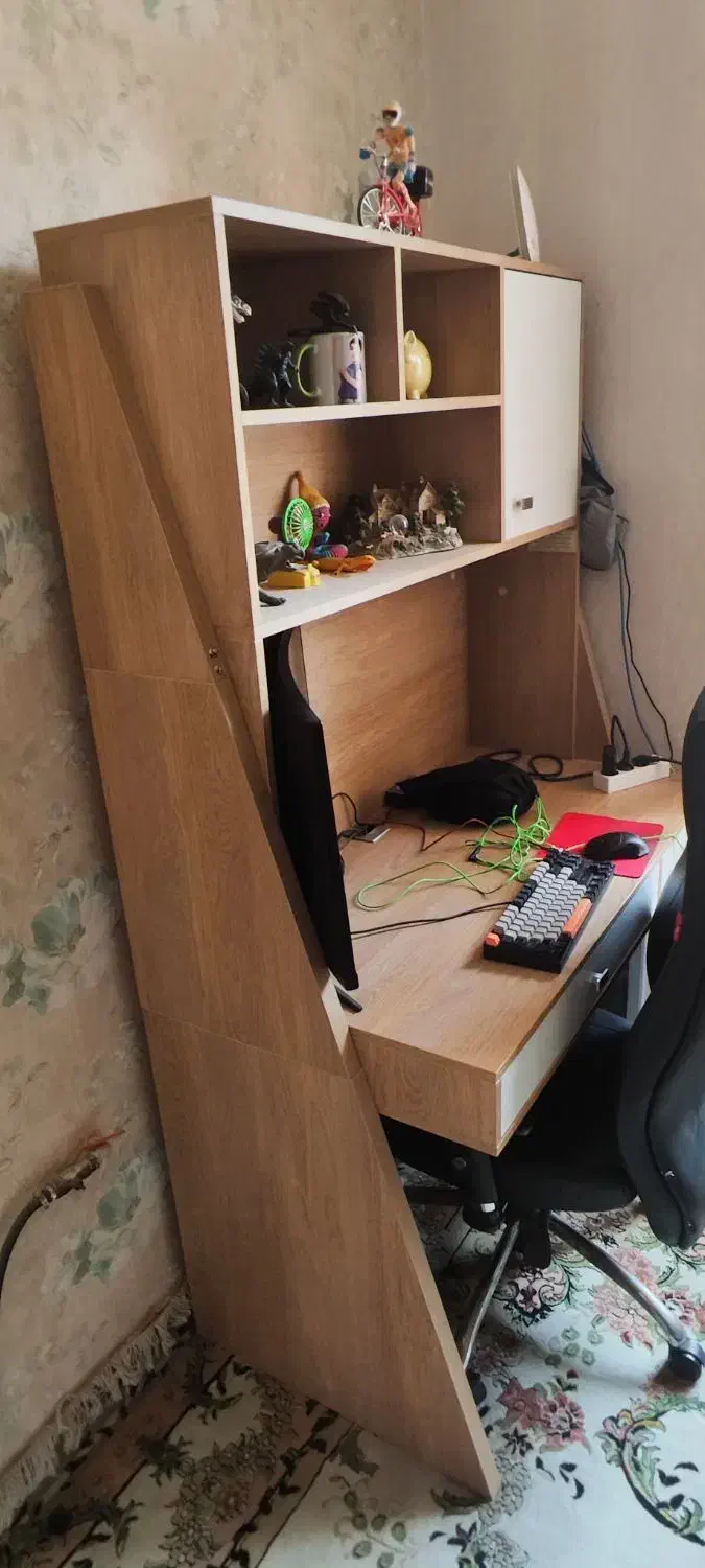 میز تحریر و کامپیوتر|میز تحریر و کامپیوتر|شیراز, دکتر حسابی|دیوار