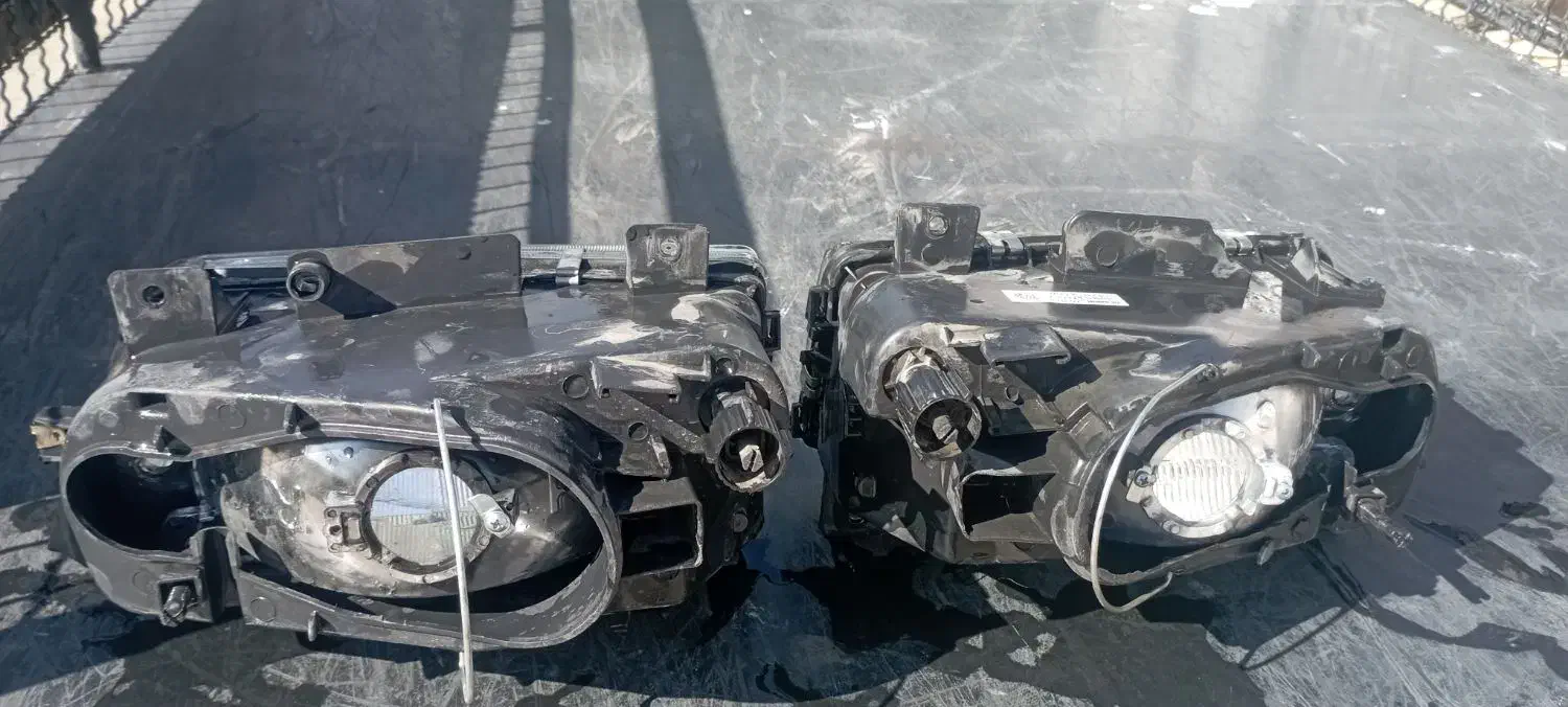 چراغ پژو|قطعات یدکی و لوازم جانبی|ملایر, |دیوار