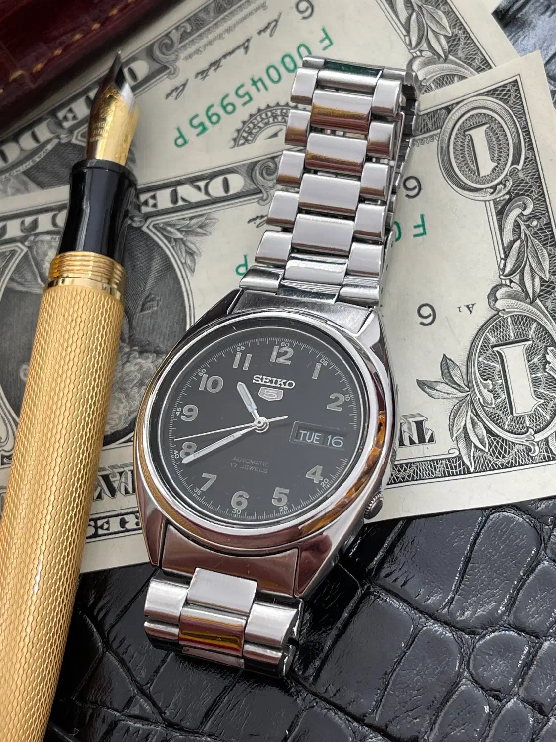 ساعت اورجینال اصل سیکو پشت شیشه|ساعت|تهران, شهرک محلاتی|دیوار