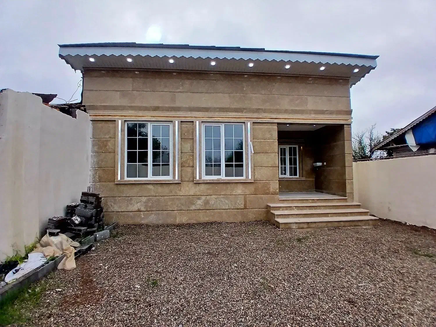 ویلا ۲۲۰ متری شیک و نوساز محدوده لشت نشا|فروش خانه و ویلا|لشت نشا, |دیوار