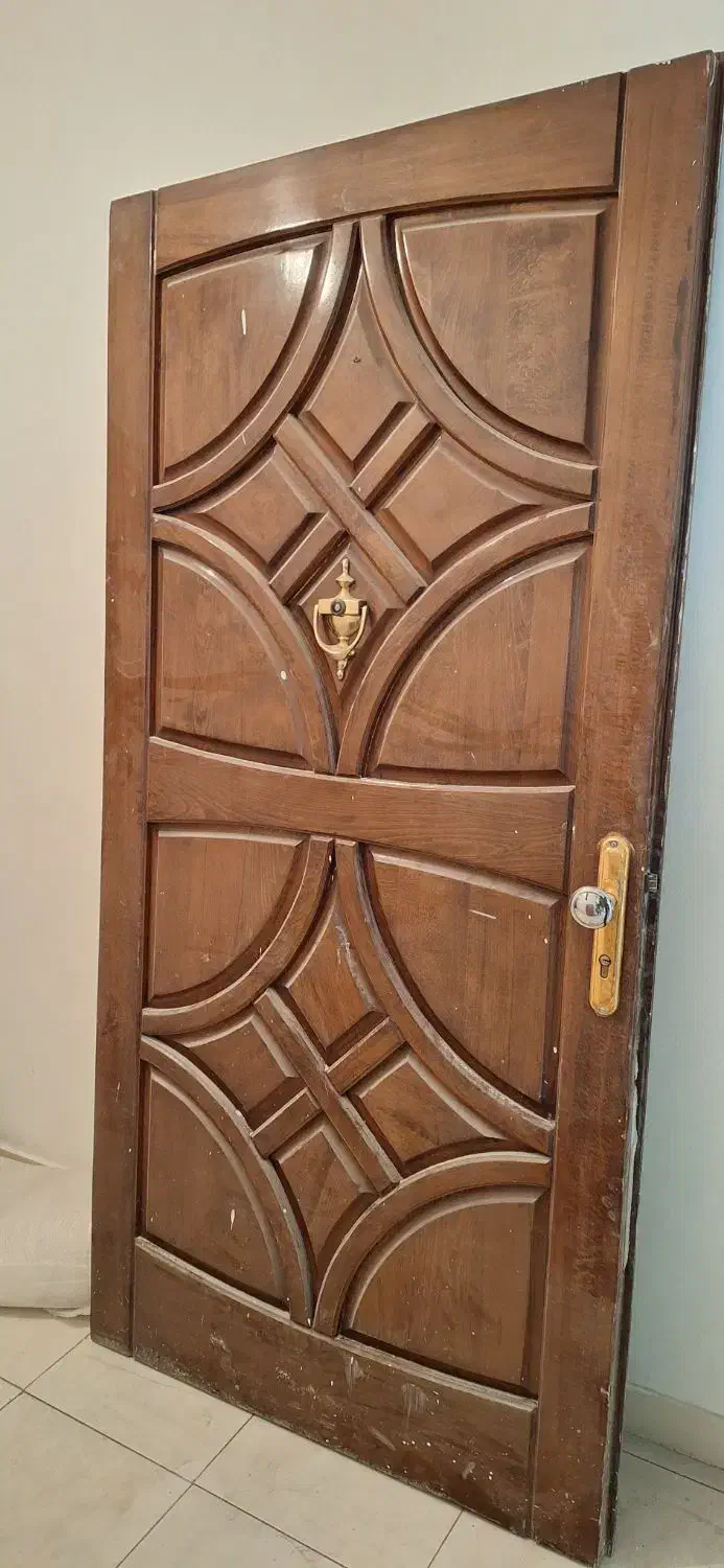 فروش یک تخته درب تمام چوب|مصالح و تجهیزات ساختمان|تهران, دبستان|دیوار