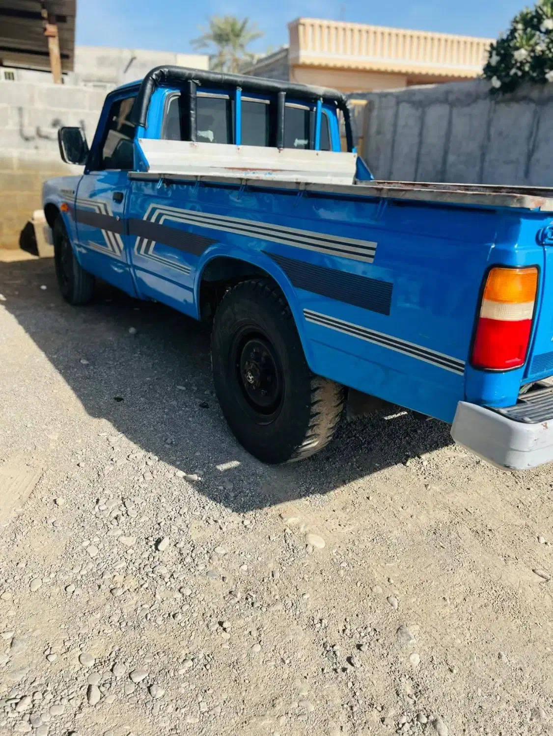 نیسان 402سیمی|خودرو سواری و وانت|میناب, |دیوار