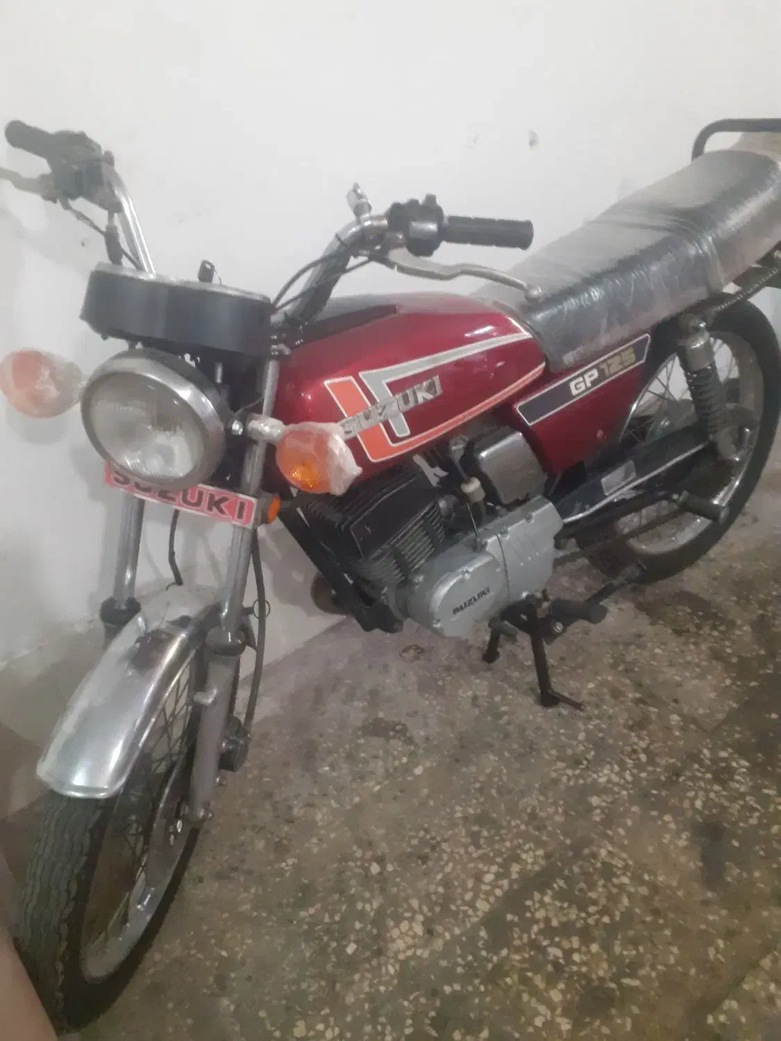 GP125 موتور سوزوکی|موتورسیکلت|قم, زند آباد|دیوار