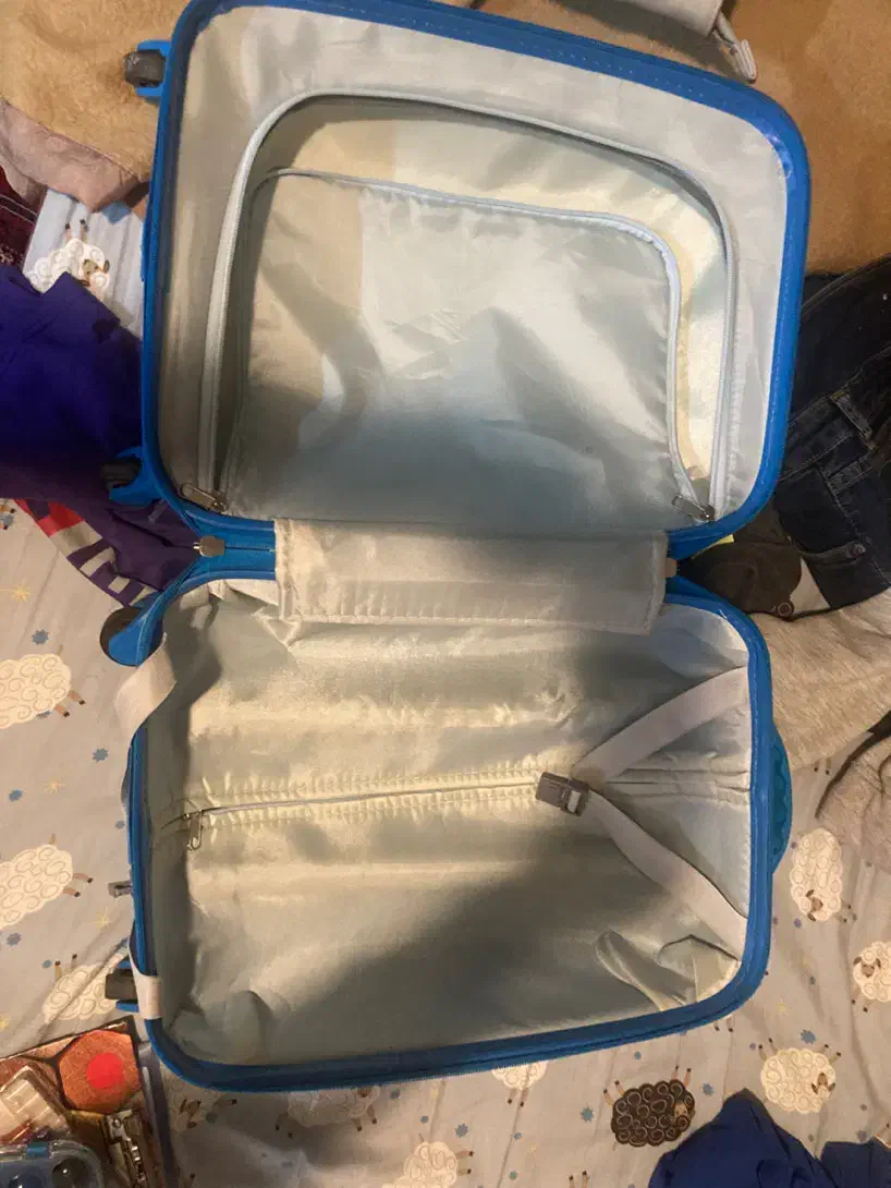 چمدان پسرانه مک کوئین|کفش و لباس بچه|مشهد, وکیل‌آباد|دیوار