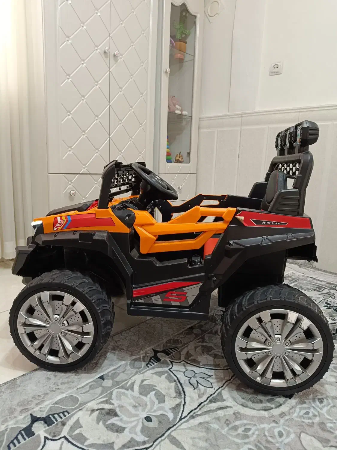 ماشین شارژی|اسباببازی بچه|الوند, |دیوار