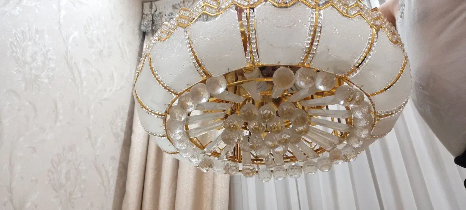 2 عدد لوستر 15 شاخه سلطنتی بسیار بزرگ وشیک|لوستر و چراغ آویز|مشهد, ایثارگران|دیوار