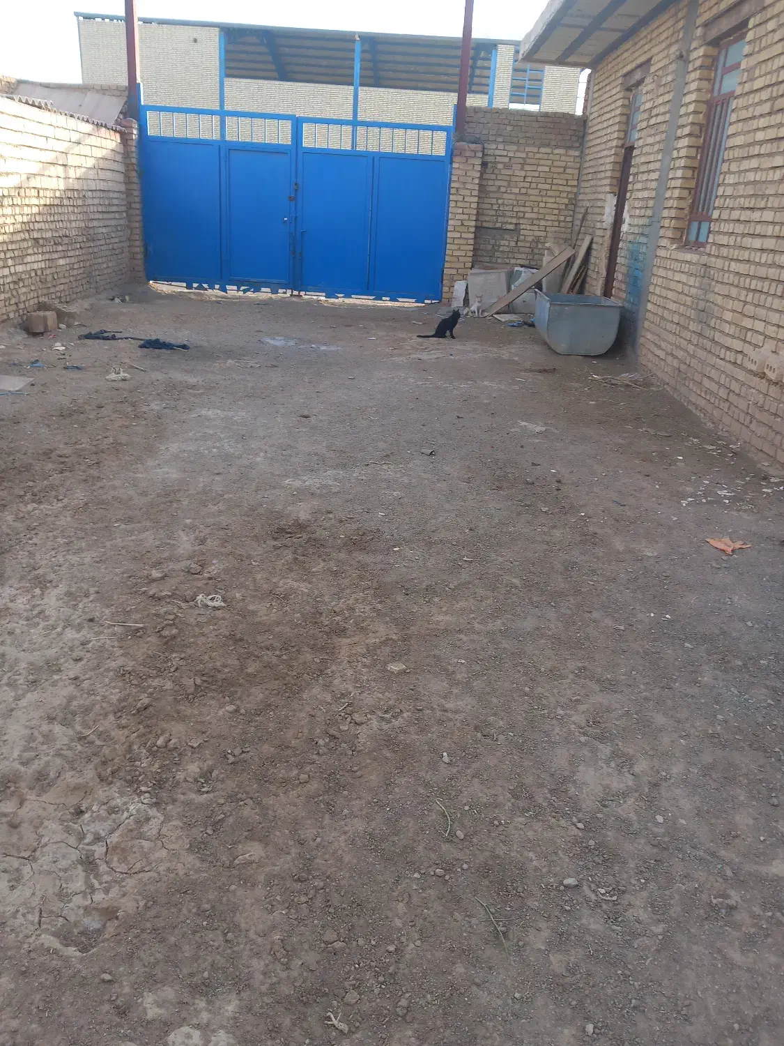 فروش کارگاه واقع در شهرک تلاشگران|فروش دفتر صنعتی، کشاورزی، تجاری|میبد, |دیوار