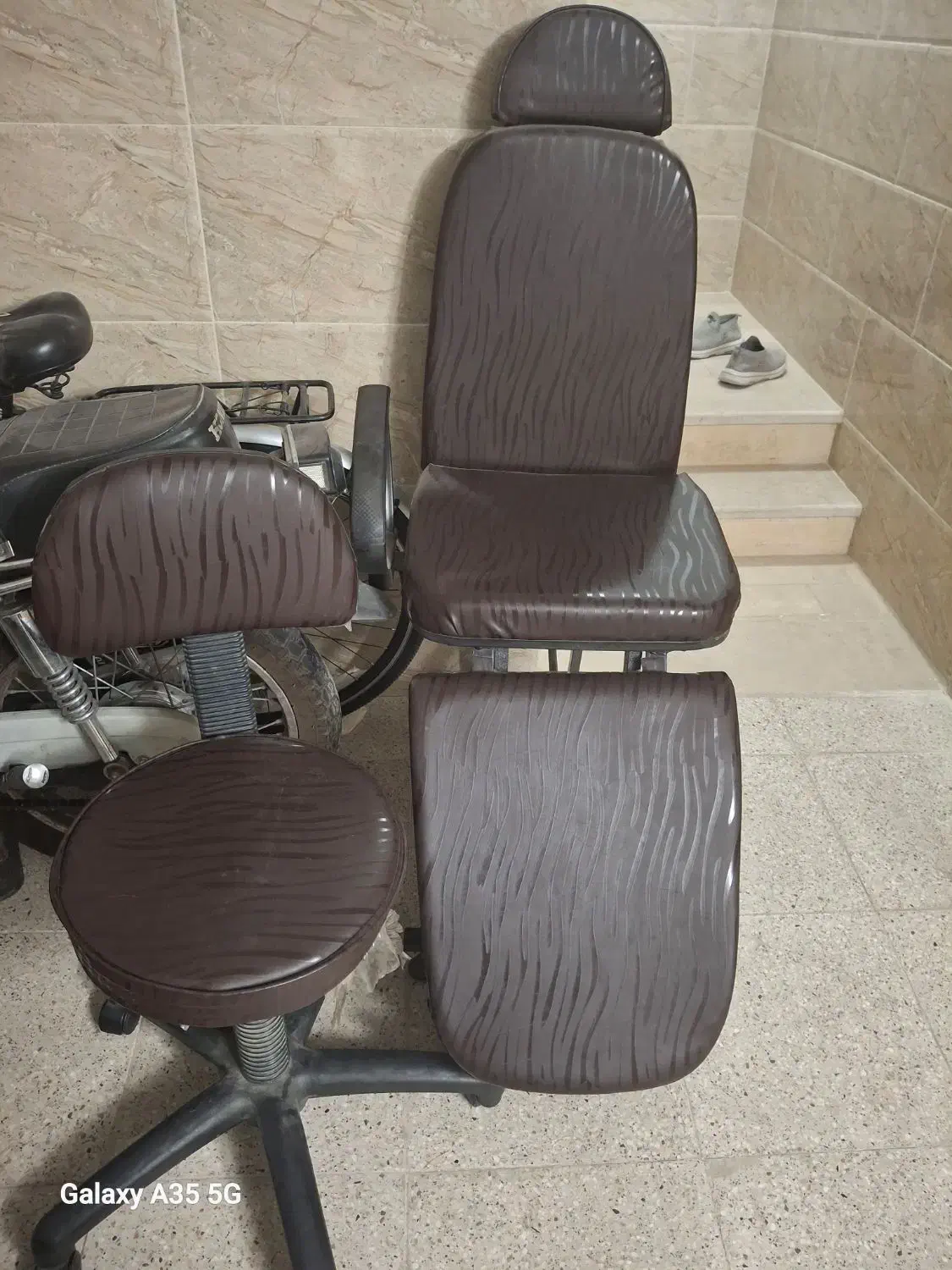 صندلی آرایشگاه|آرایشگاه و سالنهای زیبایی|یزد, |دیوار