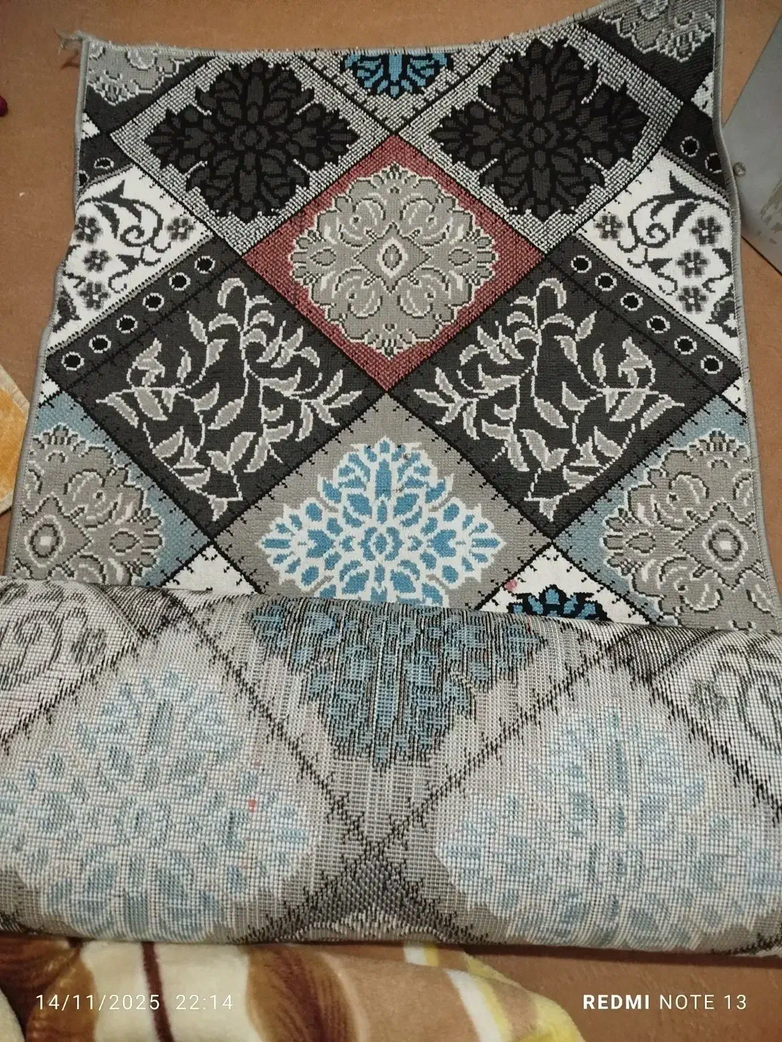 گلیم خوشگل و نو|گلیم، جاجیم، گبه|قروه, |دیوار