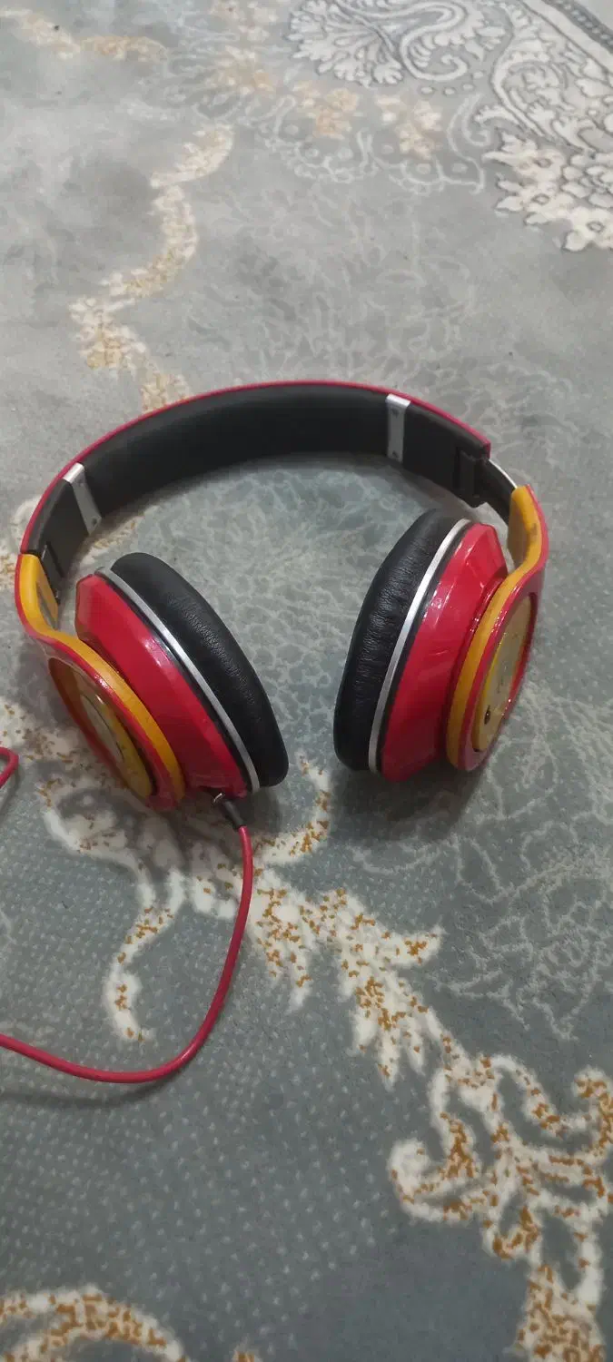 هدفون یا هدست|پخشکننده همراه|رباطکریم, مسکن مهر آبشناسان|دیوار