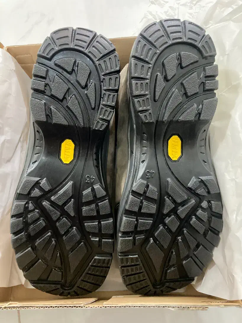 کفش کوهنوردی سیمپا|کوهنوردی و کمپینگ|گرگان, |دیوار