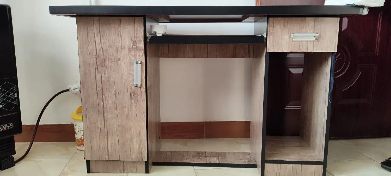 میز کار و کامپیوتر خیلی شیک تمام ام دی آف اصل|میز تحریر و کامپیوتر|لاهیجان, فیاض|دیوار