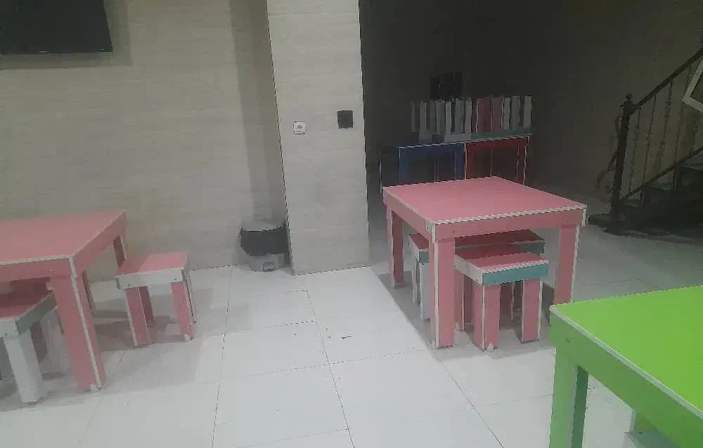 میز و صندلی کافه ورستوران|میز و صندلی غذاخوری|یاسوج, |دیوار