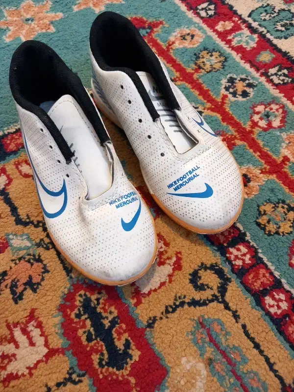 چند جفت کفش پسرانه از 6تا 9سال|کیف، کفش، کمربند|هشتگرد, فاز ۱ مهستان|دیوار