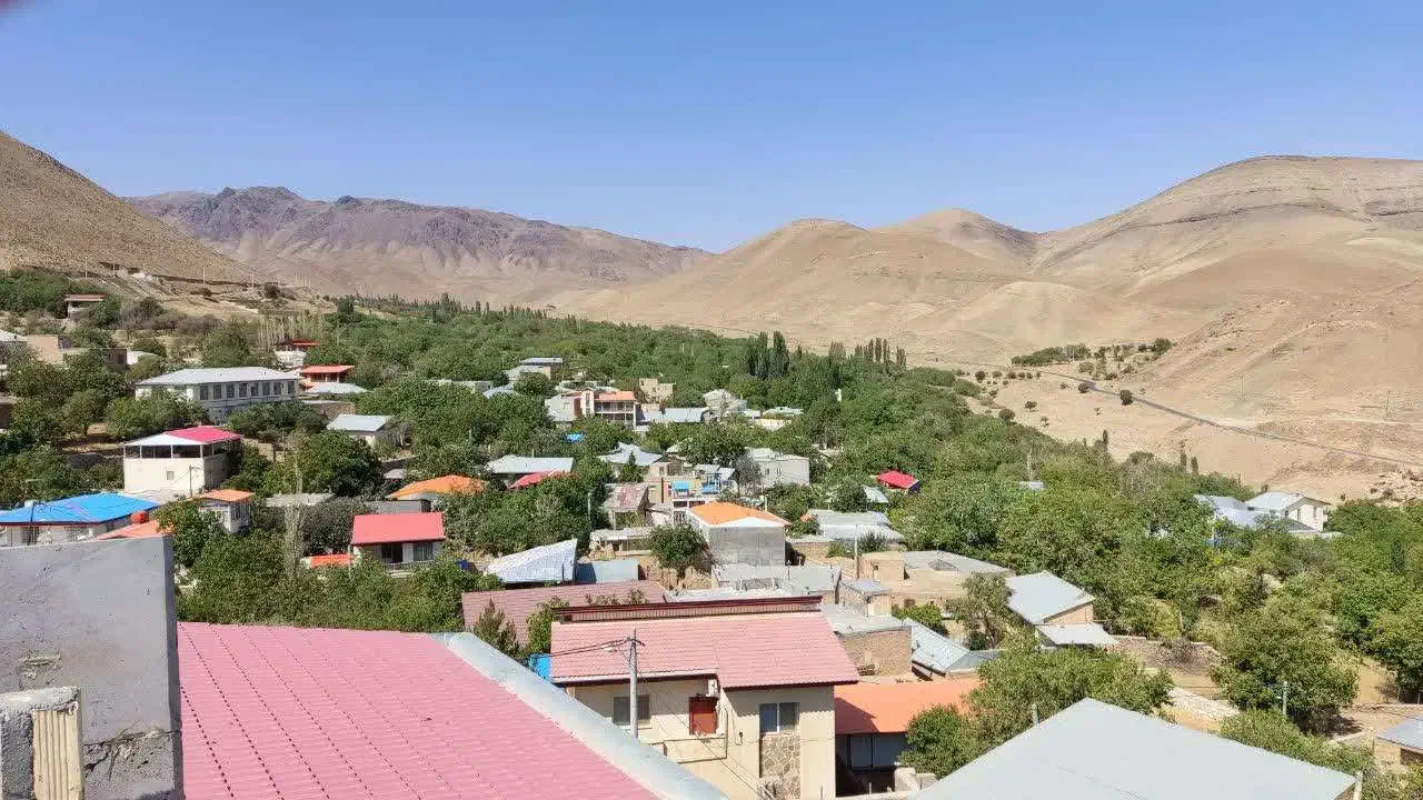 ویلادو طبقه دهکده پزشکان تفرش۳۰۰متر زمین،۲۱۰متربنا|فروش خانه و ویلا|تهران, دربند|دیوار