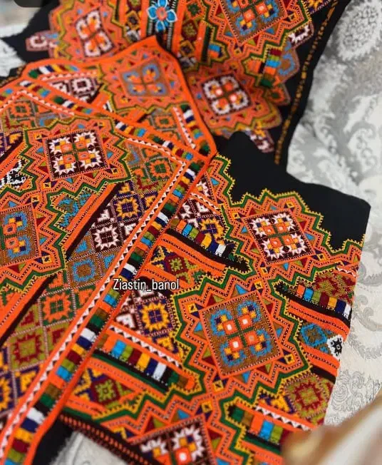 دوچگر بدن استین|لباس|سراوان, |دیوار