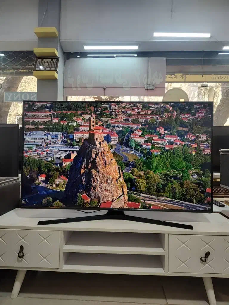 خریدار تلویزیون سالم و خراب از ۳۲ تا ۷۵|تلویزیون و پروژکتور|اصفهان, خلجا|دیوار