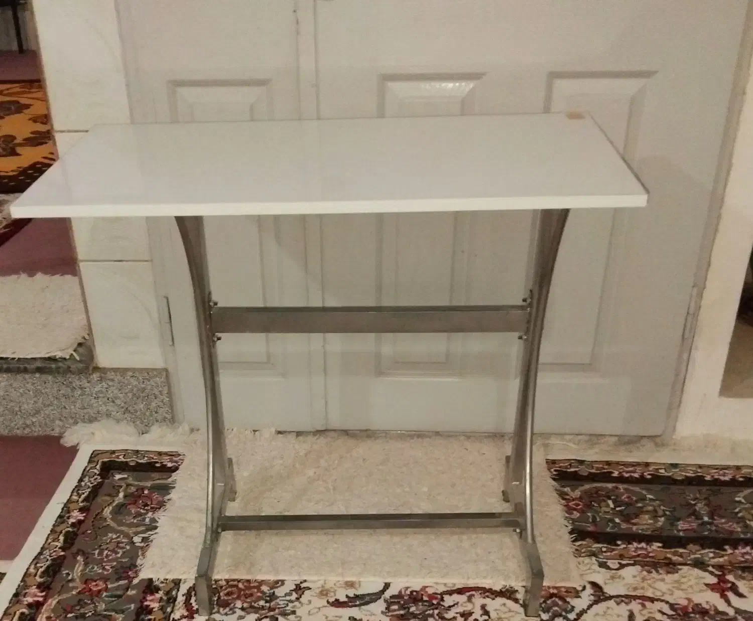 میز چرخ گلدوزی|لوازم خیاطی و بافتنی|میاندوآب, |دیوار