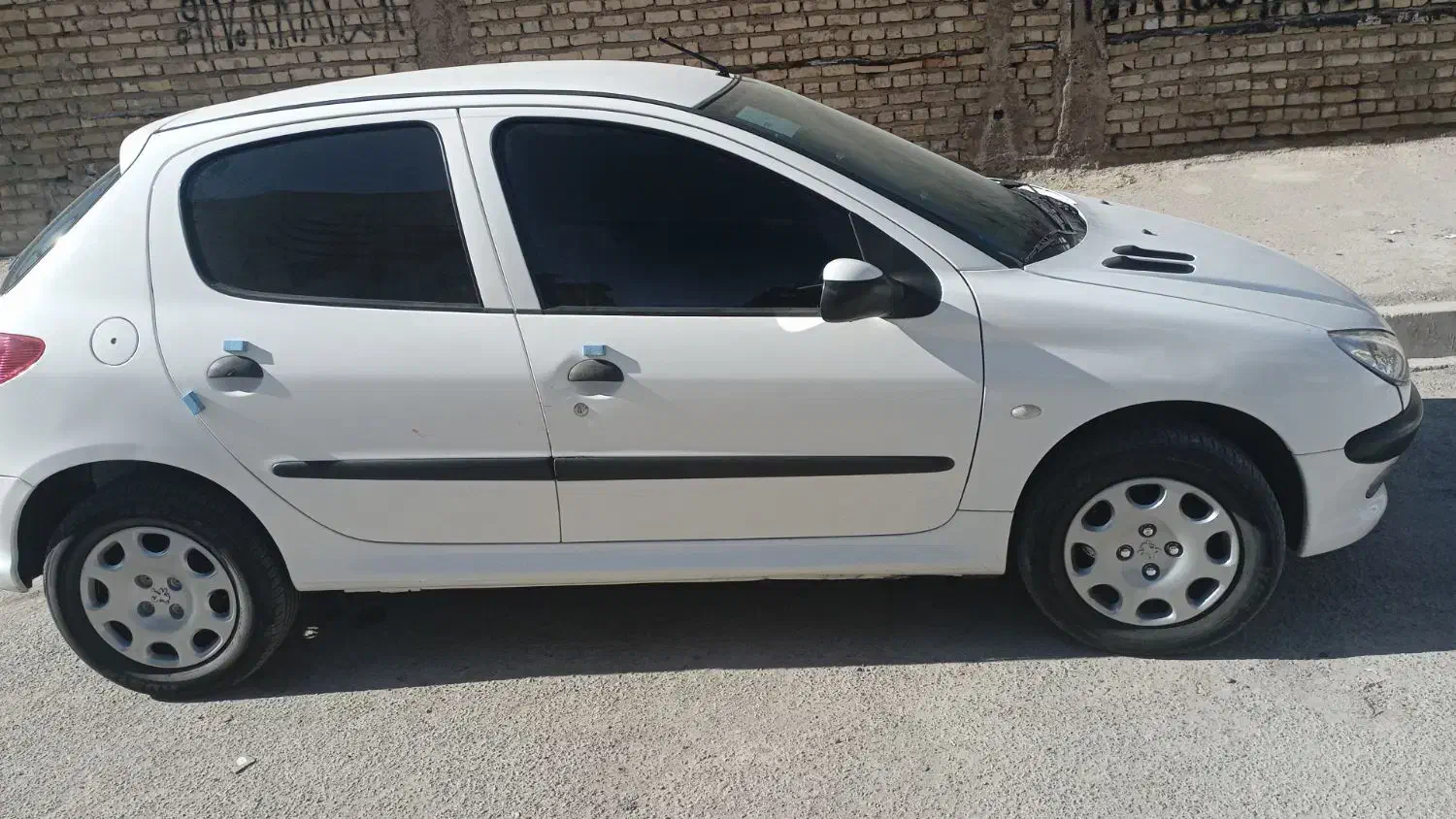 پژو 206 مدل 98|خودرو سواری و وانت|شیراز, قدوسی غربی|دیوار