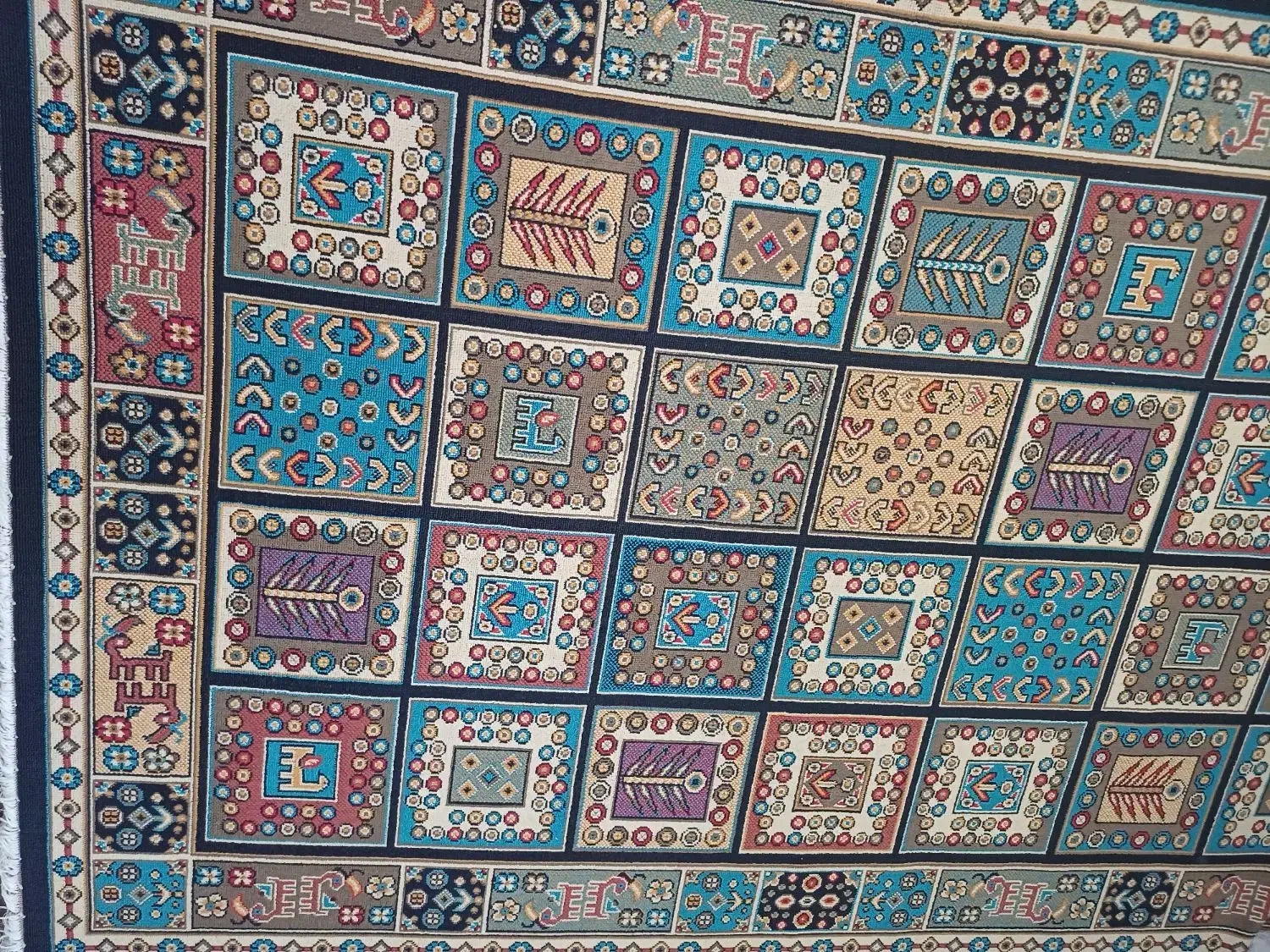 قالیچه ۴متری|گلیم، جاجیم، گبه|رشت, حمیدیان|دیوار