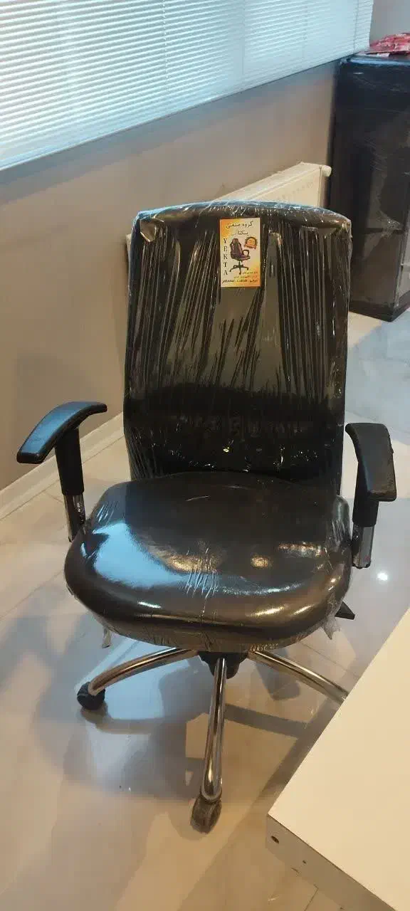 صندلی جک دار مناسب دفتر کار فروش فوری|مبلمان اداری|مشهد, هفده شهریور|دیوار