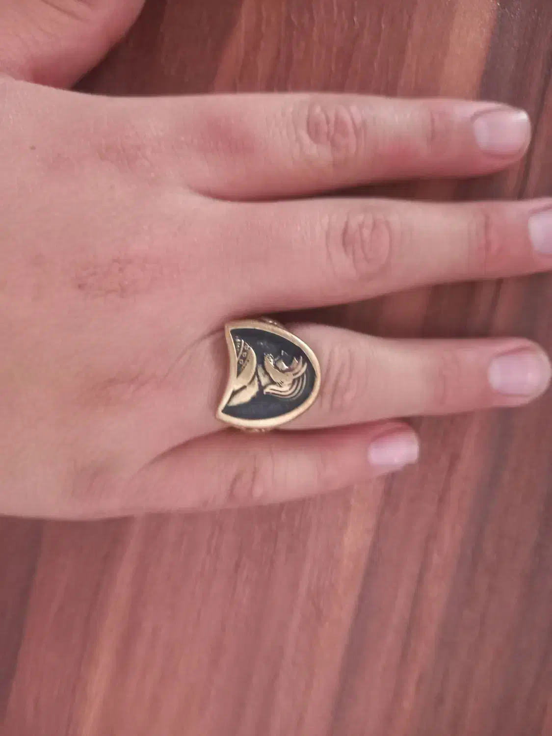 انگشتر طلای رس|کلکسیون اشیاء عتیقه|شیروان (خراسان), |دیوار