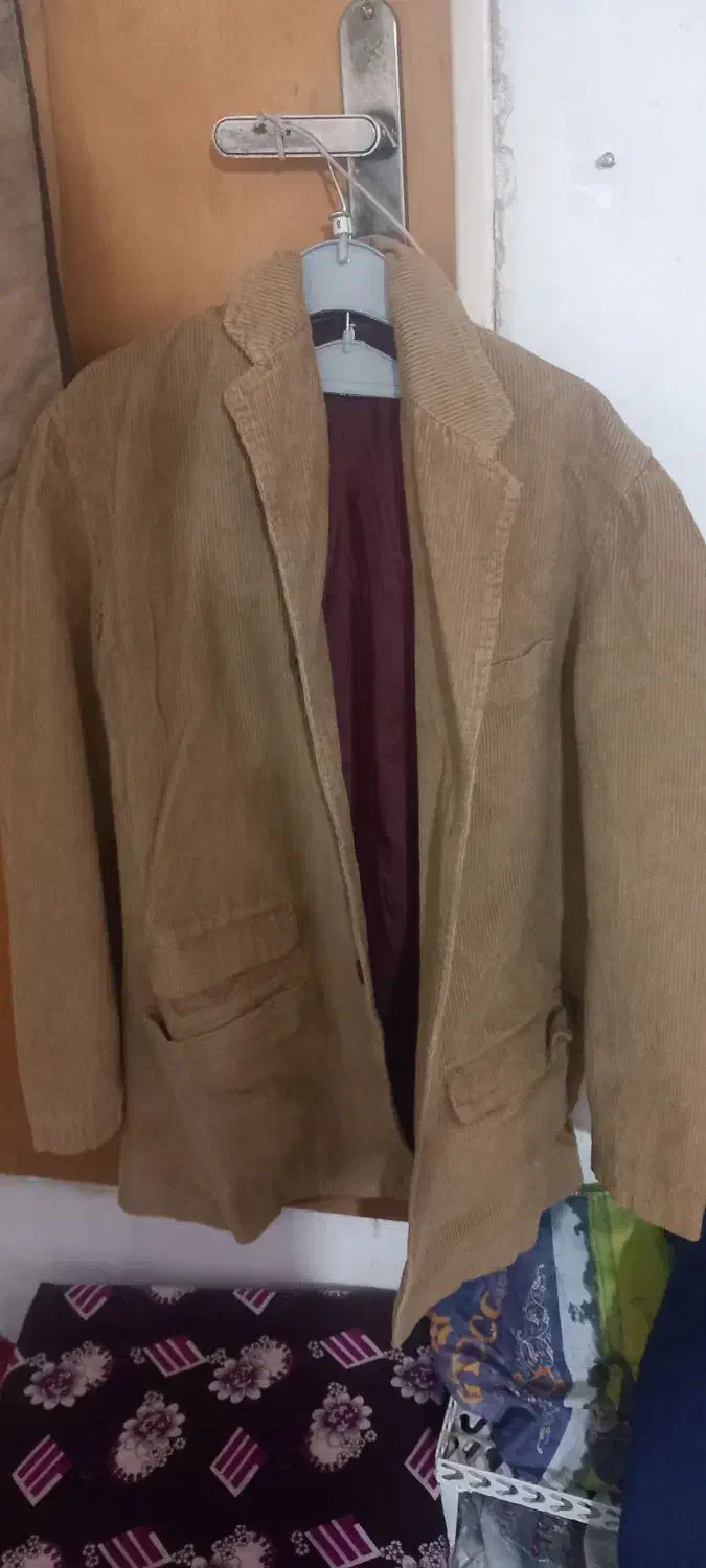 کاپشن و پالتو|لباس|میانه, |دیوار