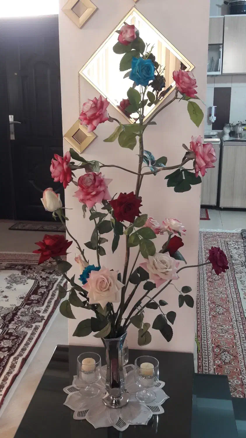 چند شاخه برزگ گل روز به فروش میرسد|گل مصنوعی|میانه, |دیوار