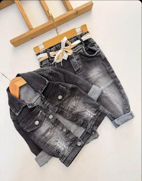 کت وشلوار جین|کفش و لباس بچه|شهرکرد, |دیوار