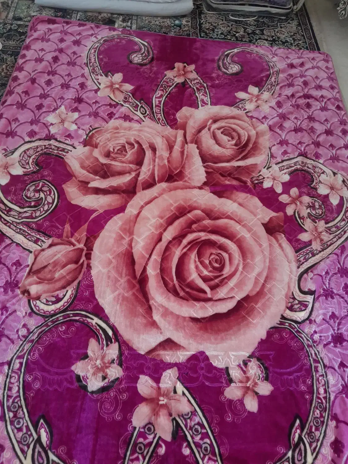 پتو وروتختی ولحاف وتشک وبالشت وپتو ژله ای|رختخواب، بالش، پتو|نهاوند, |دیوار