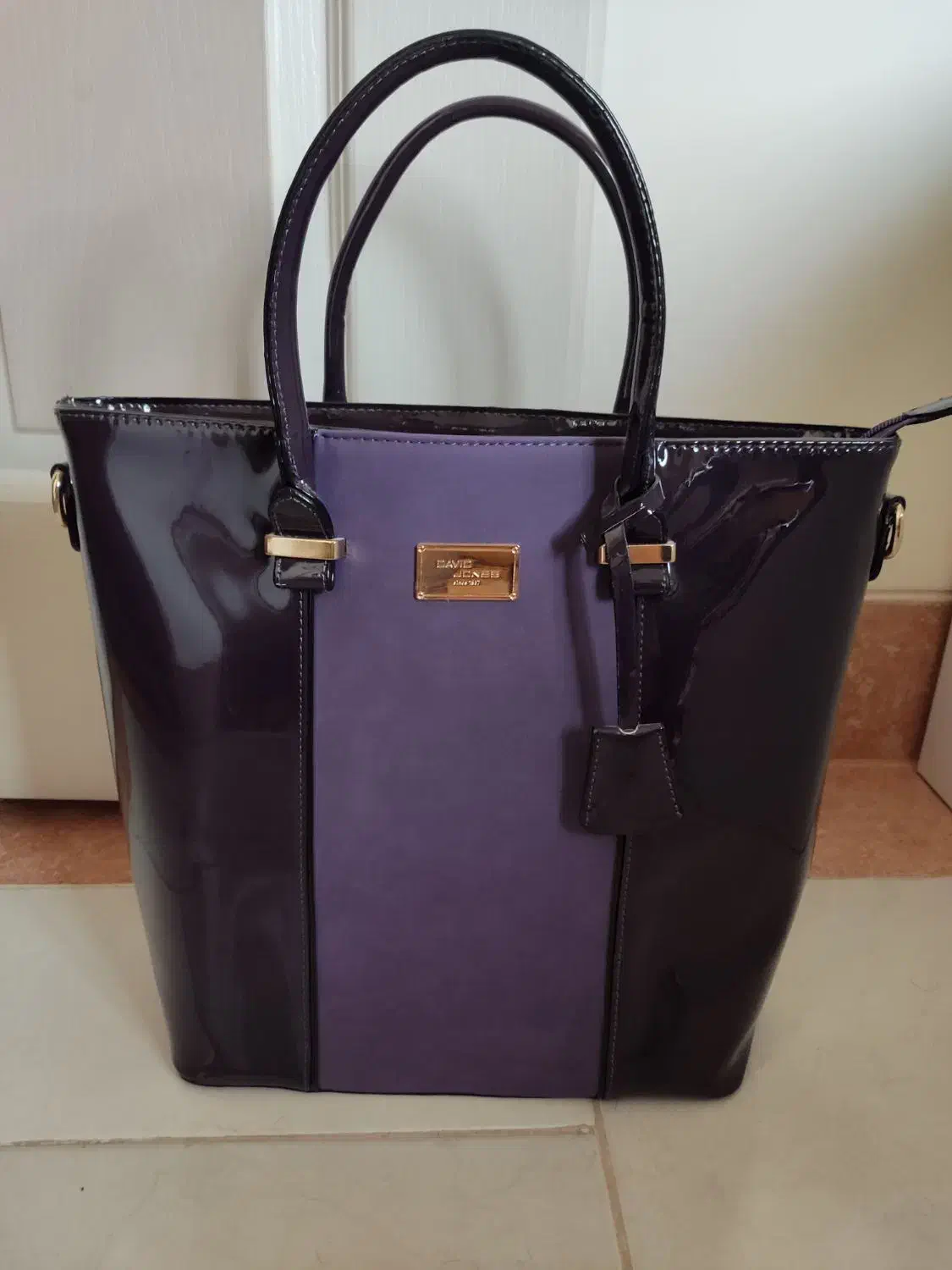 کیف دیوید جونز|کیف، کفش، کمربند|محلات, |دیوار