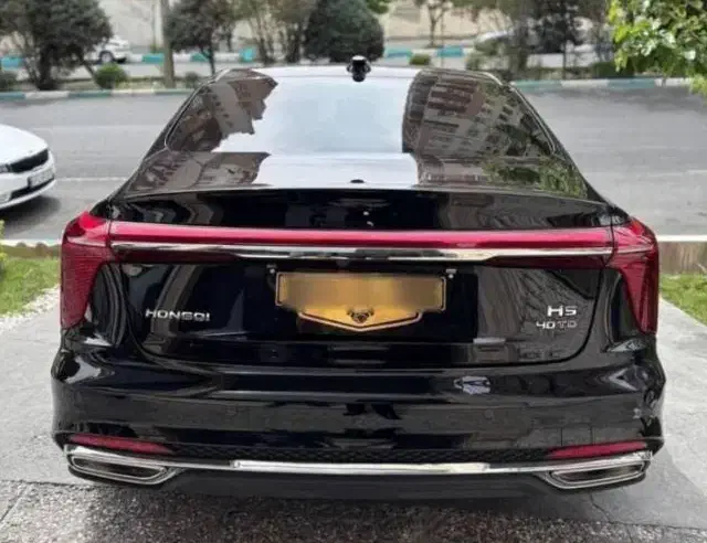 هونگچی /Hongqi H5 مشکی/سفید داخل موکاصفرخشک|خودرو سواری و وانت|تهران, صادقیه|دیوار