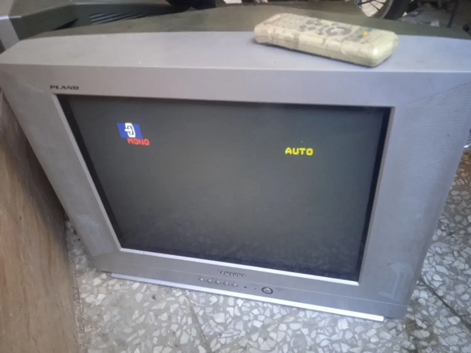 تلویزیون 21اینچ|تلویزیون و پروژکتور|گرگان, |دیوار