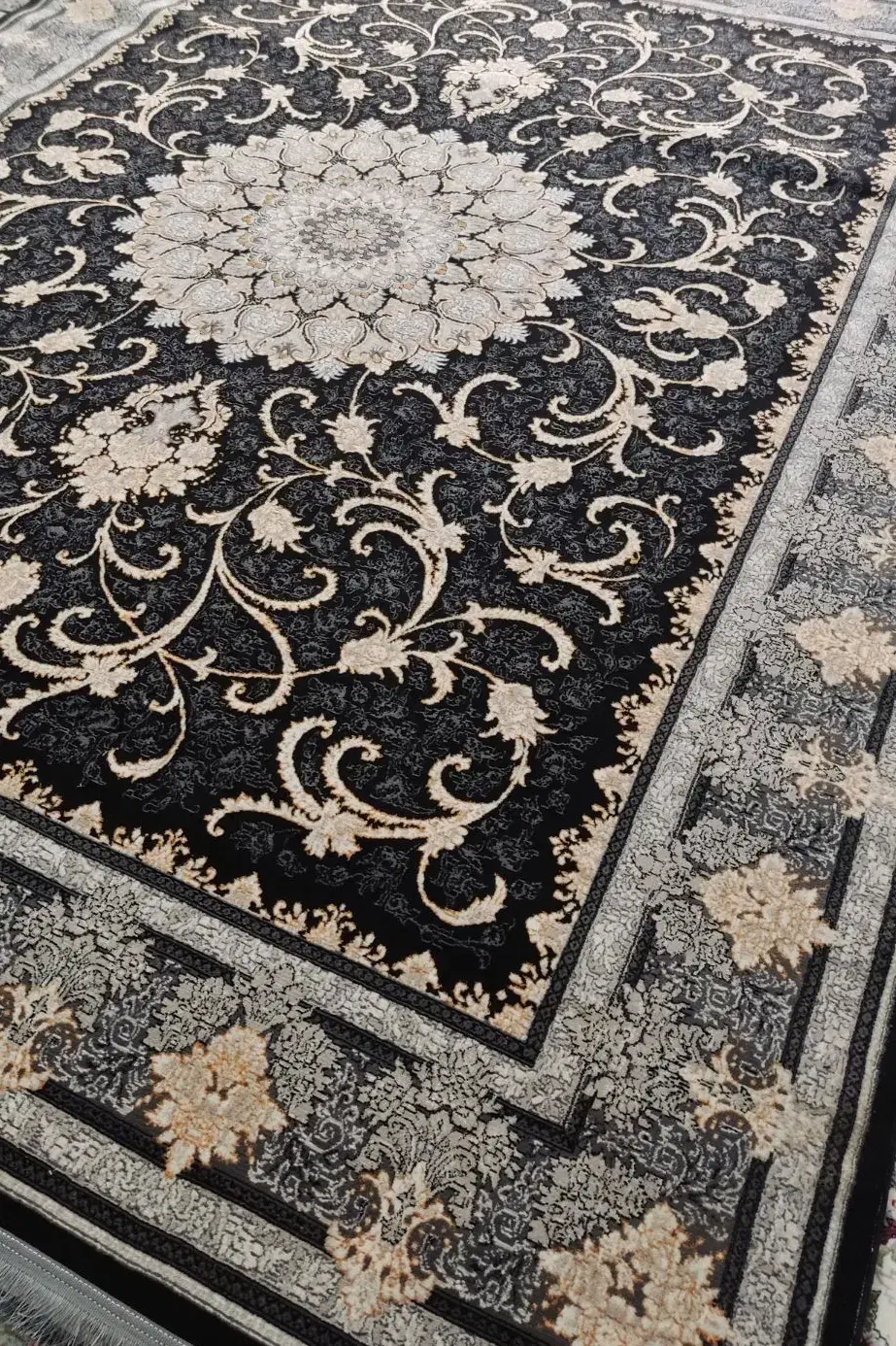 ۴ تخته فرش ۱۲ متری|فرش|خرم‌آباد, |دیوار