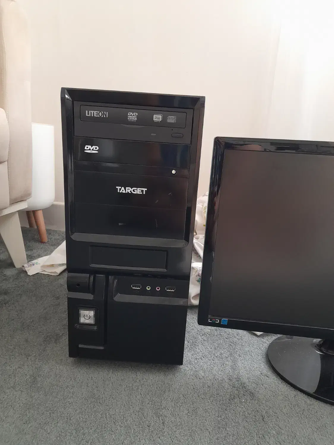 کامپیوتردرحدنو|رایانه رومیزی|فومن, |دیوار