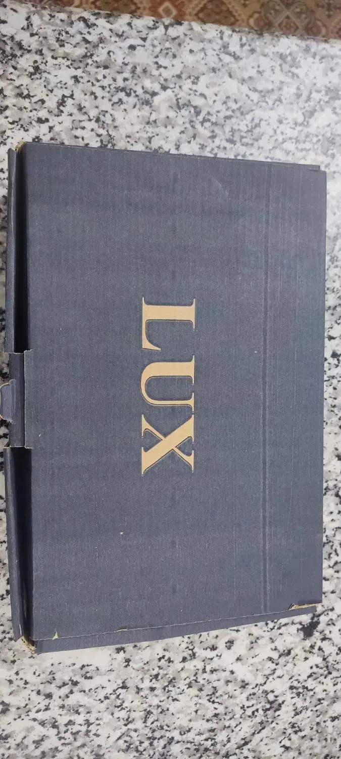 دو دست استکان نو|ظروف سرو و پذیرایی|قم, قلعه کامکار|دیوار