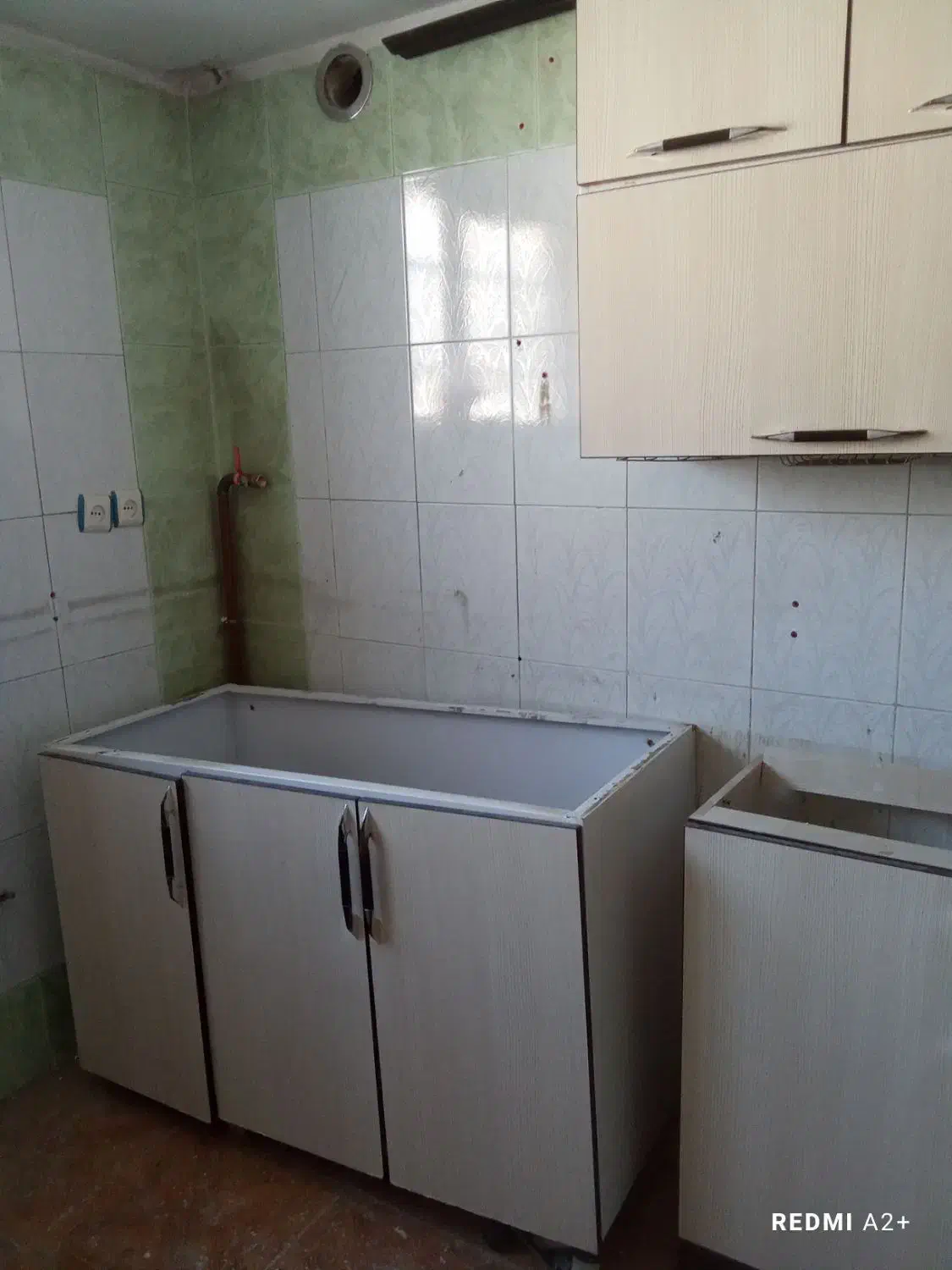 یک دست کابینت کامل به فروش می‌رسد|مصالح و تجهیزات ساختمان|اسدآباد, |دیوار