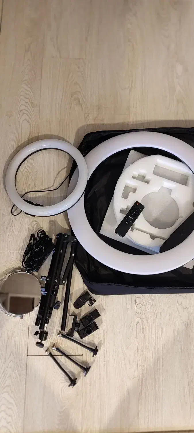 رینگ لایت فونیکس ۲۲ اینچ نو|دوربین عکاسی و فیلمبرداری|اردبیل, |دیوار