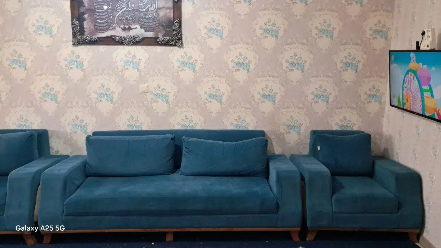 مبل ۷ نفره|مبلمان خانگی و میز عسلی|گلبهار, شهر جدید گلبهار|دیوار