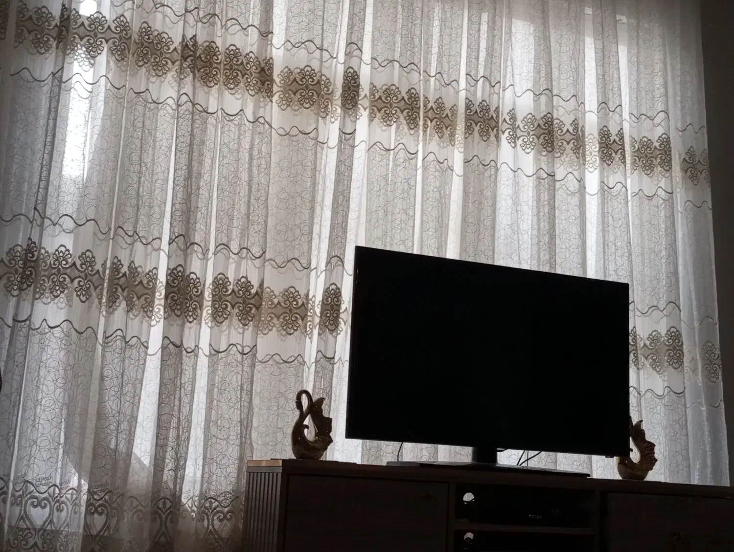 پرده حریر ارگانزا جنس عالی نوار و گلدوزی شده|پرده، رانر، رومیزی|گلپایگان, |دیوار