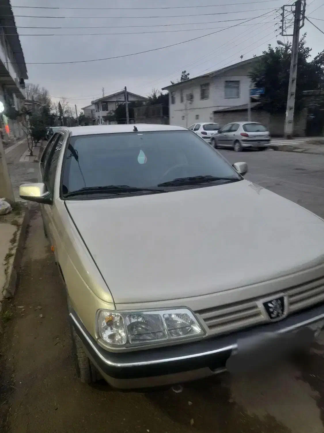 پژو۴۰۵ مدل ۸۴|خودرو سواری و وانت|رشت, استادسرا|دیوار