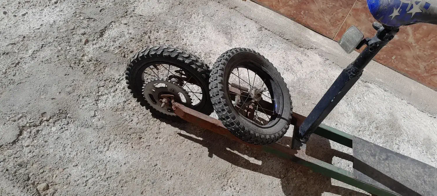 ۲ جفت لاستیک کامل دوچرخه ۱۲|دوچرخه، اسکیت، اسکوتر|کبودرآهنگ, |دیوار