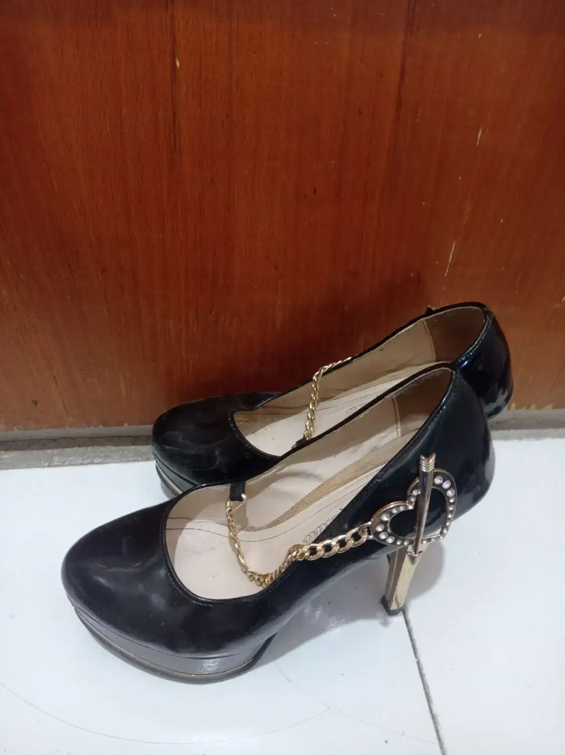 لوازم شخصی|کیف، کفش، کمربند|سمنان, |دیوار