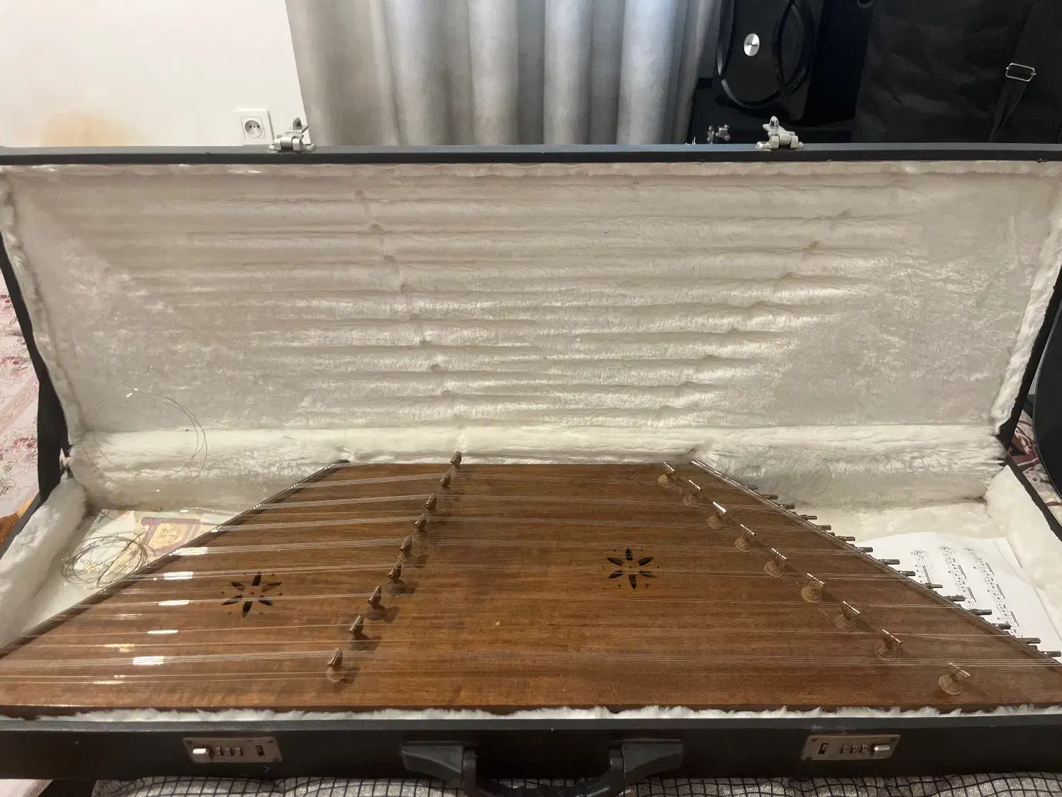 سنتور خوش صدا با چوب خوب|سازهای سنتی|صدرا-فارس, فاز ۱|دیوار