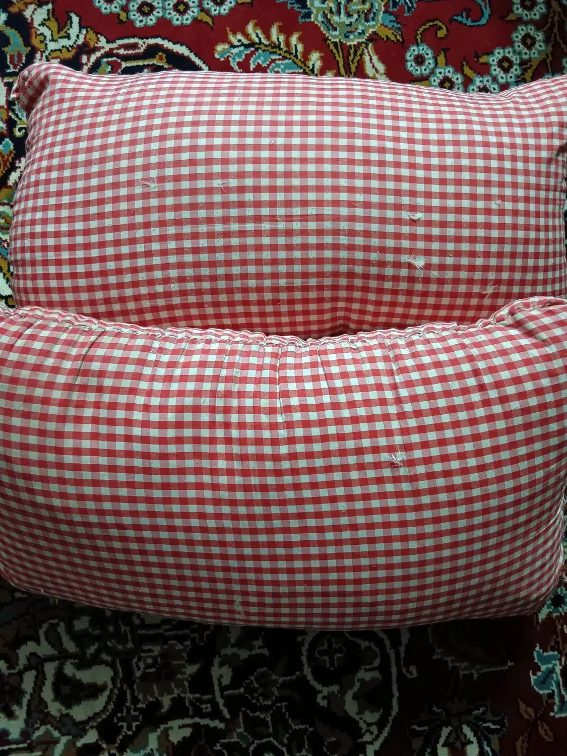 بالشت پر|رختخواب، بالش، پتو|مشهد, کارگران|دیوار