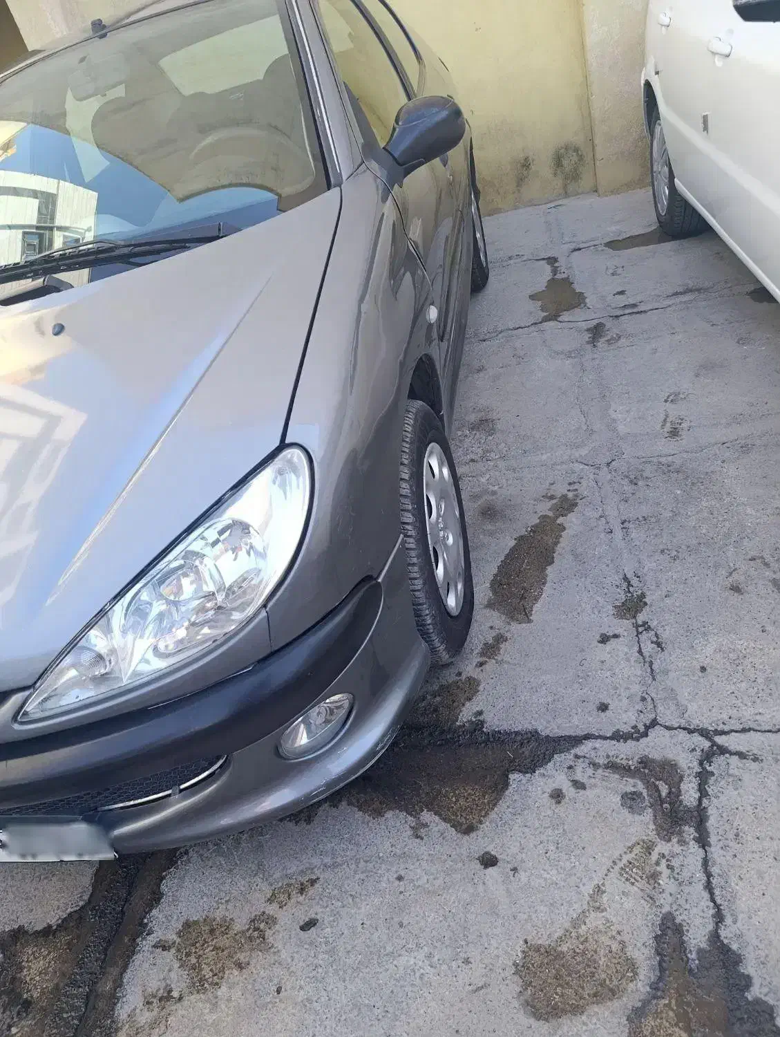 206sDتیوفایو درحد لاستیک نو درجه یک|خودرو سواری و وانت|ایلام, |دیوار