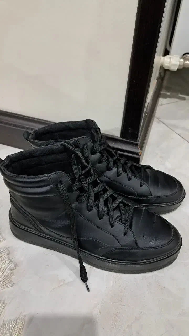 کفش نیم بوت مردانه|کیف، کفش، کمربند|تهران, امام زاده عبدالله|دیوار