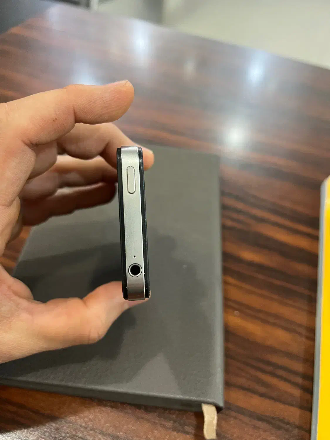 آیفون 4S|موبایل|بوشهر, |دیوار