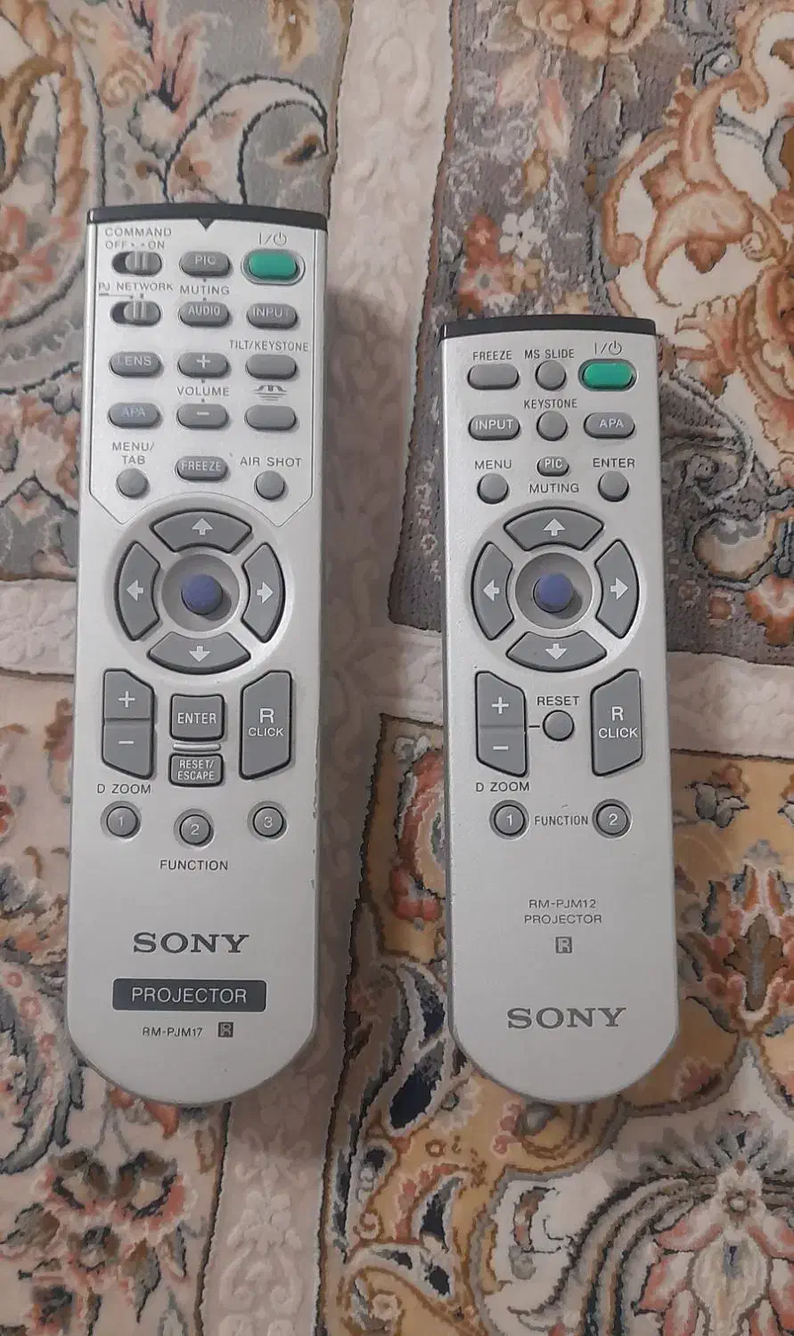 تعدادی کنترل ویدیو پروژکتور|تلویزیون و پروژکتور|تهران, فدک|دیوار